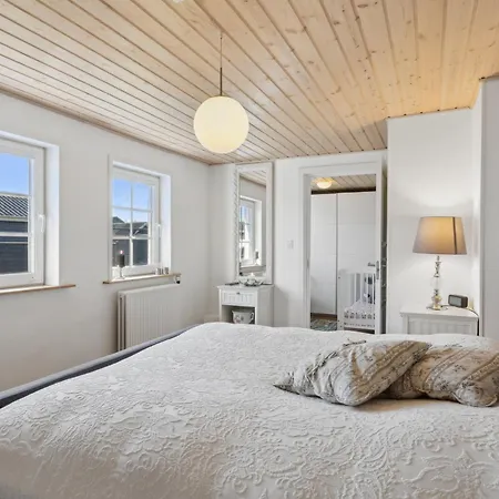Semesterbostad Cozy In Harboore Harboør